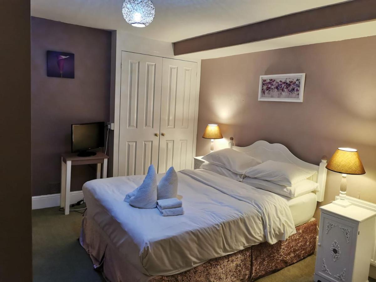 The Compasses Inn Fordingbridge Eksteriør bilde
