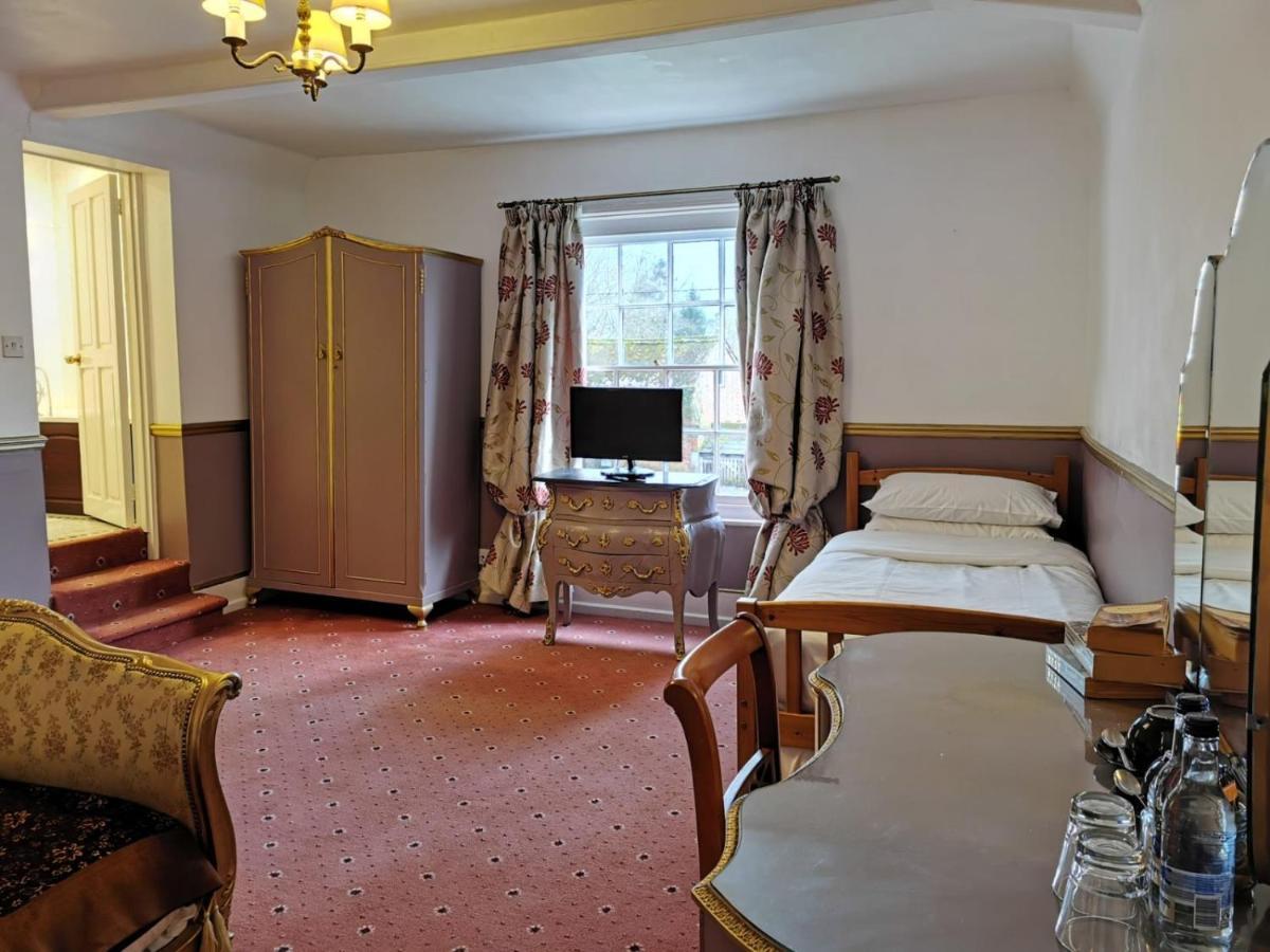 The Compasses Inn Fordingbridge Eksteriør bilde