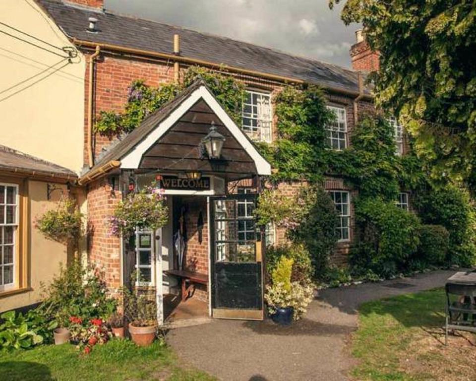 The Compasses Inn Fordingbridge Eksteriør bilde